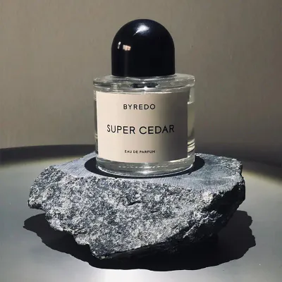 E19 - BYREDO SUPER CEDAR
