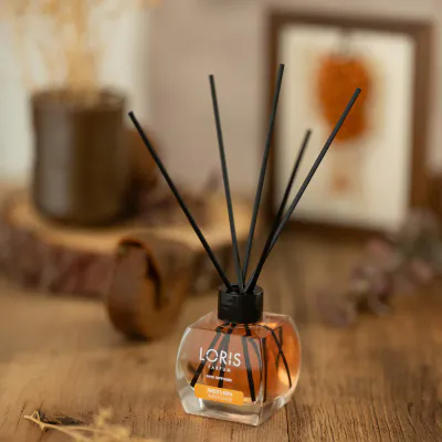 REED DIFFUSER OUD WOOD 120 ML